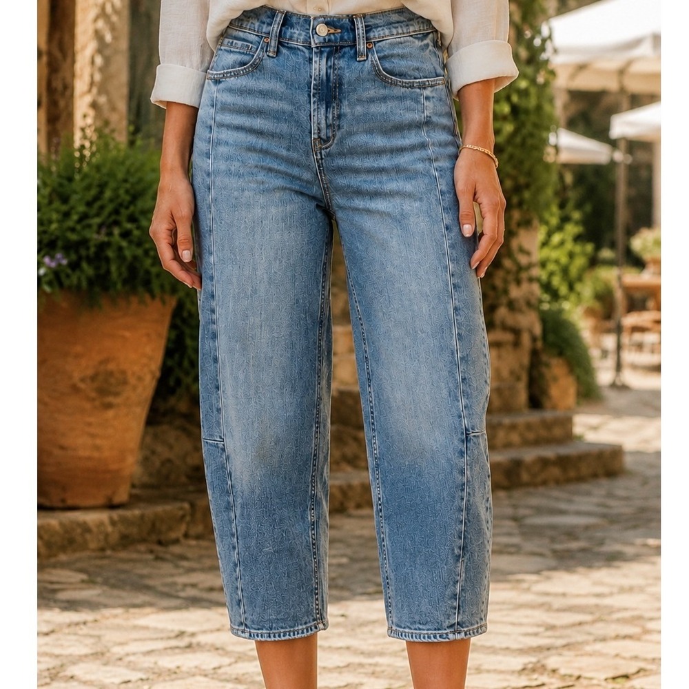 Old Navy Womens High Rise Barrel Leg Jeans Medium Blue Seam Detail Size 6 Crop